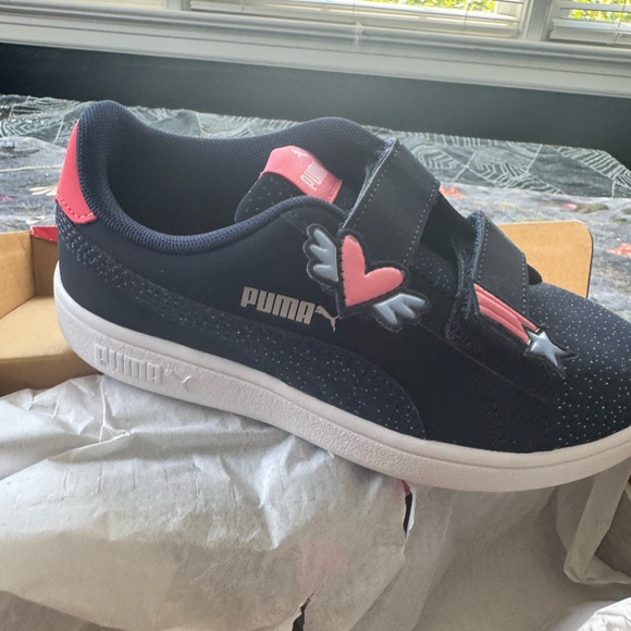 PUMA Kids' Navy and Pink Sneakers - Picture 1 of 5